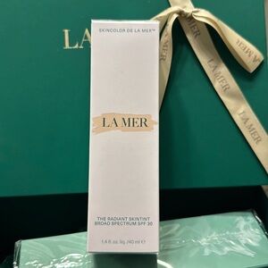 La Mer the radiant skin tint, broad spectrum SPF 30, NWT, sealed, fair color